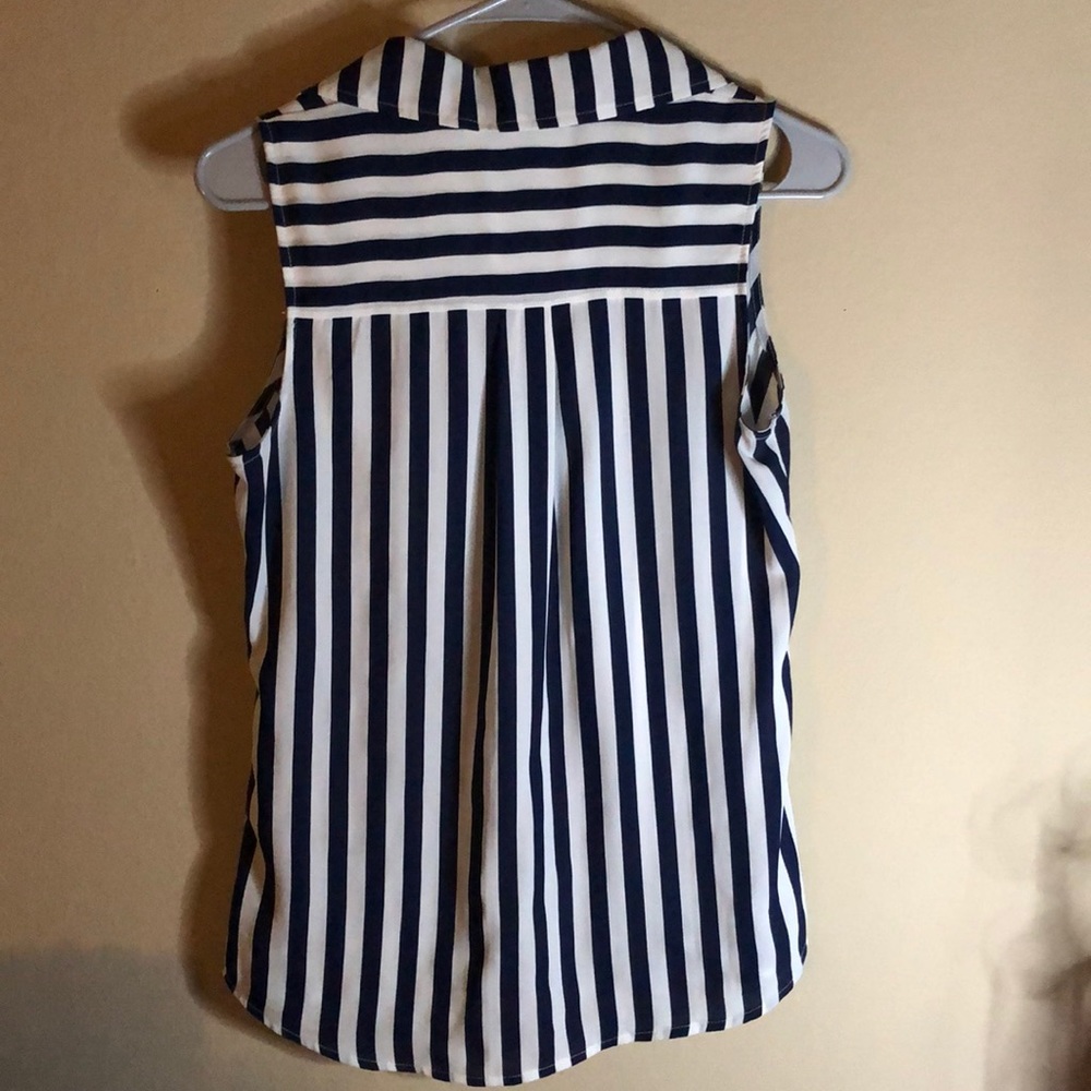 Strap tank top blouse - Picture 2 of 2